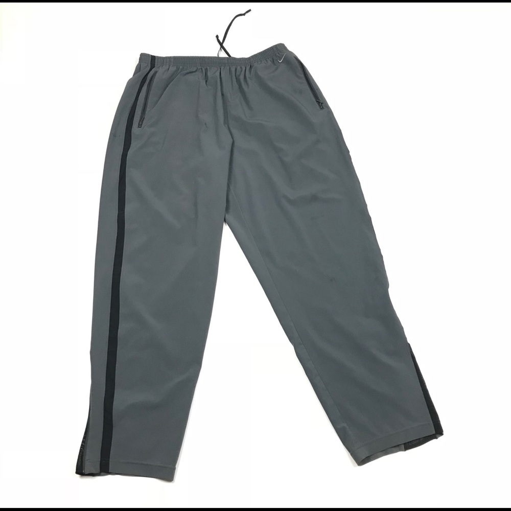 NIKE Athletic Pants